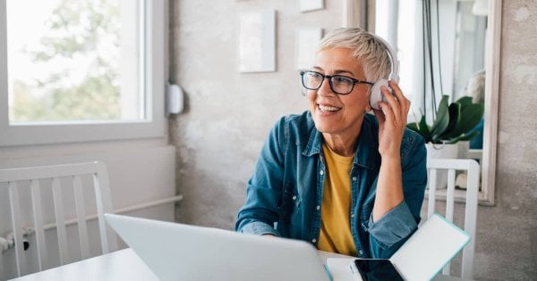 The 6 Best Podcasts for Small Business Owners in 2020